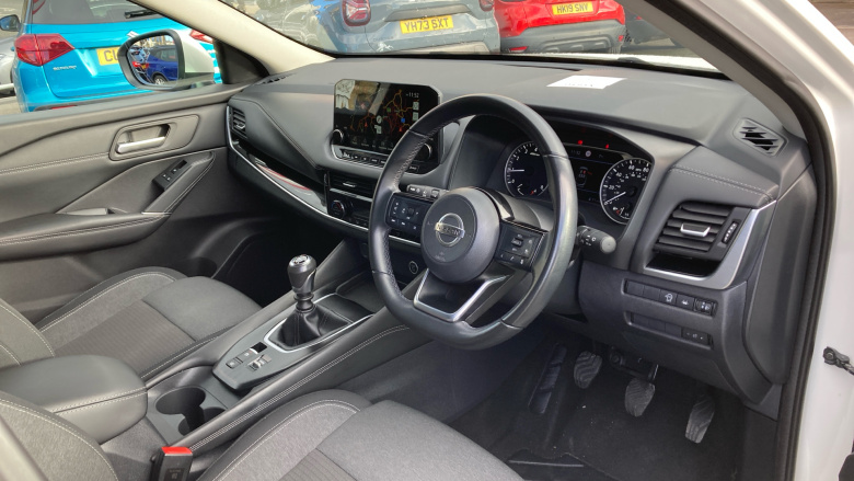 Nissan Qashqai 1.3 DiG-T MH N-Connecta 5dr Petrol Hatchback